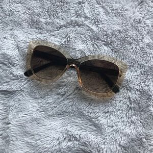 ·Gap Sunnies·